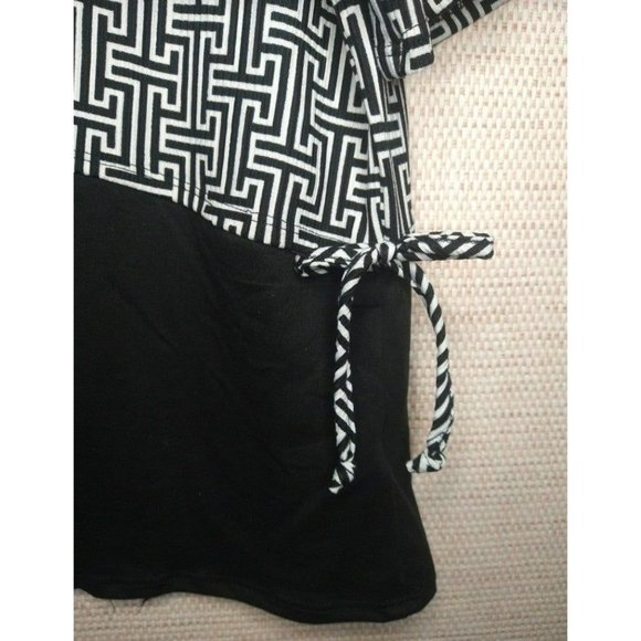 Elegant Black and white Monogram color block Blouse Plus Size 1X & 3X - Picture 5 of 8